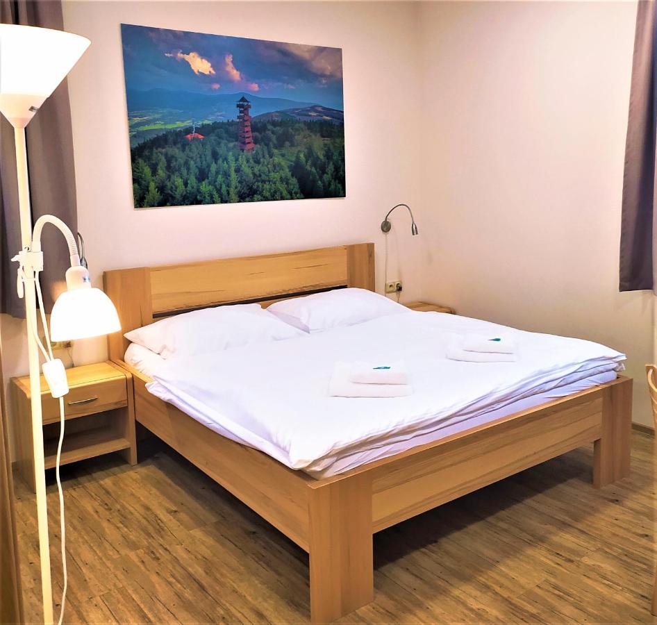 Penzion Adéla Rožnov pod Radhoštěm Extérieur photo