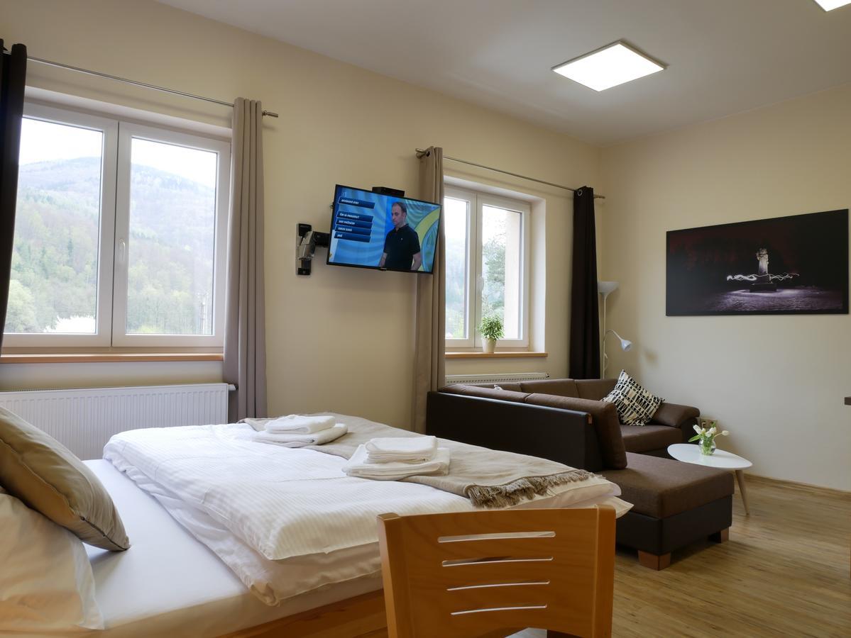 Penzion Adéla Rožnov pod Radhoštěm Extérieur photo