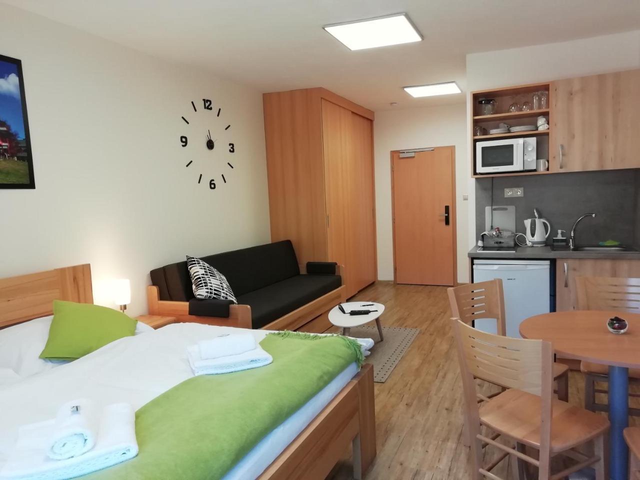 Penzion Adéla Rožnov pod Radhoštěm Extérieur photo