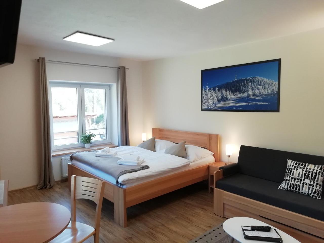 Penzion Adéla Rožnov pod Radhoštěm Extérieur photo