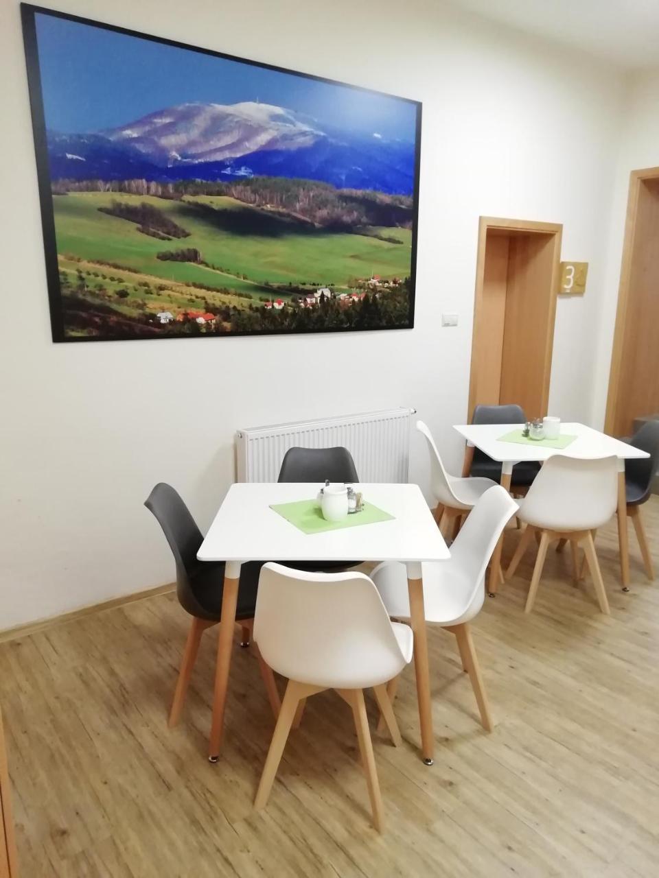 Penzion Adéla Rožnov pod Radhoštěm Extérieur photo